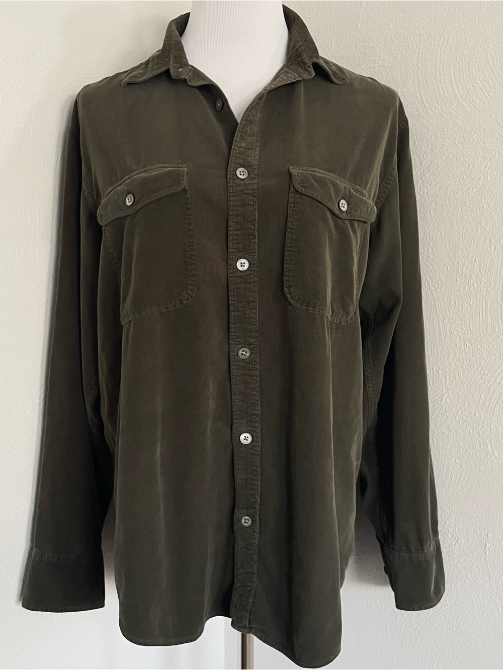 Vintage Banana Republic Y2K Brown Corduroy Oversized Button Down Shirt - Size M